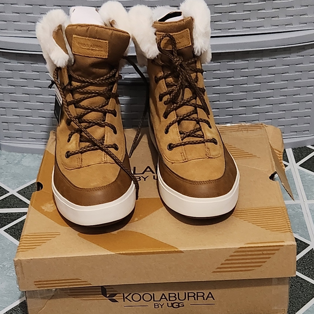 New In Box Koolaburra by UGG, style W Ryanna, color Chestnut, Size 9